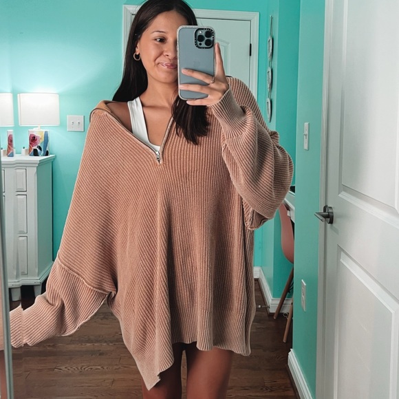 Aerie Beyond Quarter Zip - Picture 4 of 4